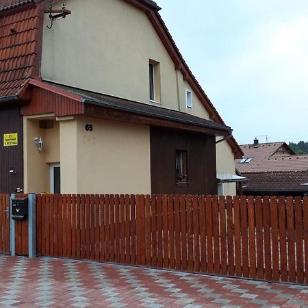 Apartman U Potoka Sadov Exterior photo